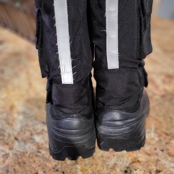 Boots - Picture 3 of 6